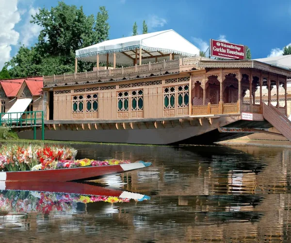 The Enchantment of Houseboating in Kashmir